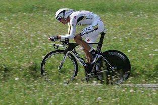 邯郸骑车吃瓜,骑车吃瓜，夏日里的悠闲时光