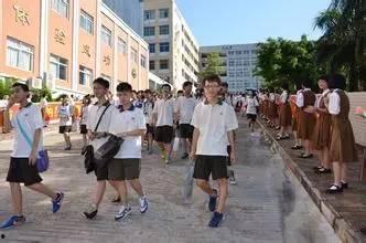 私立高中吃瓜,揭秘校园吃瓜背后的真相